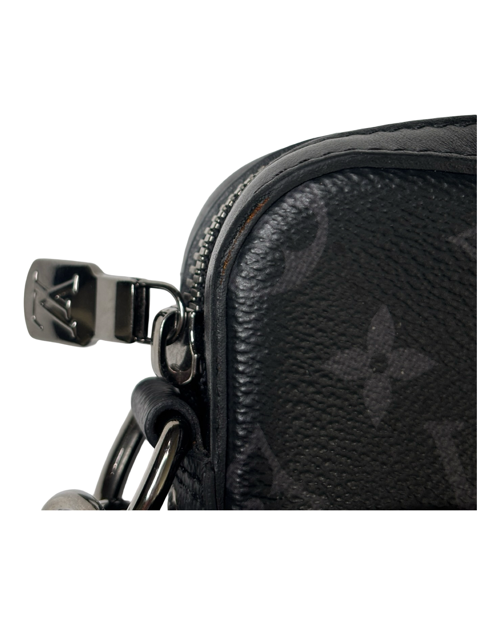 LOUIS VUITTON TRIO MESSENGER