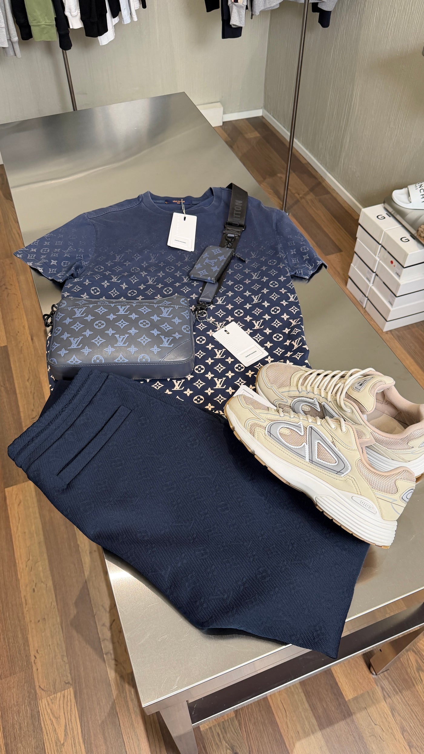 A MORE PERSONAL SHOPPING EXPERIENCE