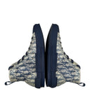 DRIPNORD Dior B23 Oblique high-top sneakers in white with navy blue monogram print and navy blue soles.